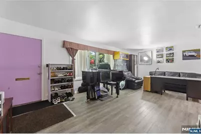 9 Smith Street, Closter, NJ 07624 - Photo 5