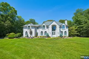 114 Valley Rd, Allendale, NJ 07401 - Photo 5
