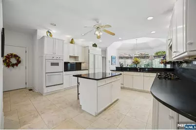 114 Valley Road, Allendale, NJ 07401 - Photo 15