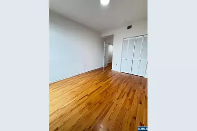 53 W Palisade Avenue 402 #402, Englewood, NJ 07631 - Photo 5