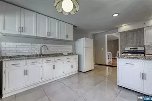 33-15 High St, Fair Lawn, NJ 07410 - Photo 9