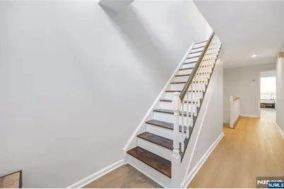 300 Gorge Road 8 #8, Cliffside Park, NJ 07010 - Photo 15
