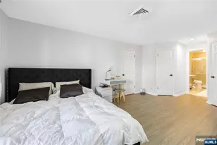 300 Gorge Road 8, Cliffside Park, NJ 07010 - Photo 17