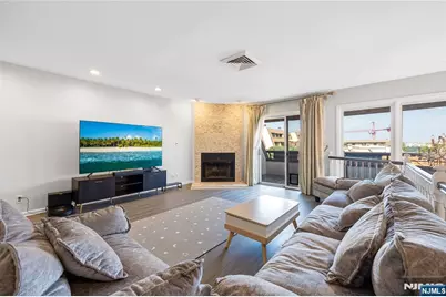 300 Gorge Road 8 #8, Cliffside Park, NJ 07010 - Photo 5