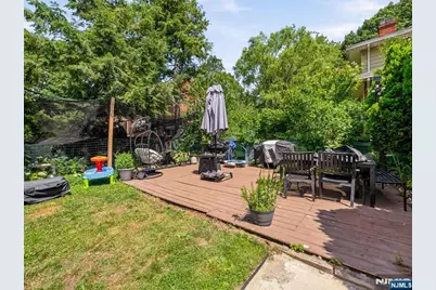 33 Prospect Street, Paramus, NJ 07652 - Photo 29