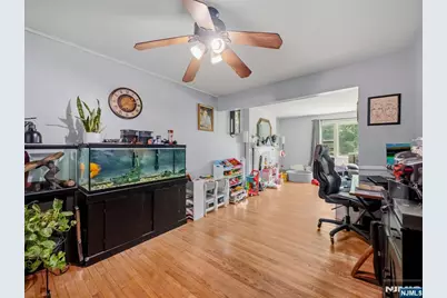 33 Prospect Street, Paramus, NJ 07652 - Photo 9