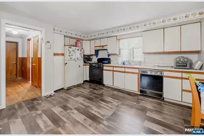 33 Prospect Street, Paramus, NJ 07652 - Photo 19