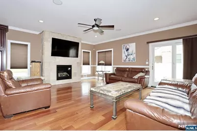 39 Burton Avenue, Hasbrouck Heights, NJ 07604 - Photo 17