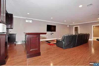 39 Burton Avenue, Hasbrouck Heights, NJ 07604 - Photo 45