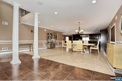 39 Burton Avenue, Hasbrouck Heights, NJ 07604 - Photo 9
