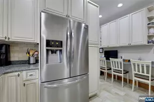 431 Maitland Ave, Teaneck Township, NJ 07666 - Photo 9