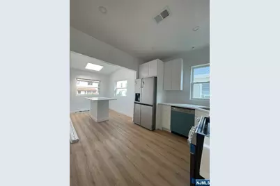 63 Prospect Terrace 2 #2, East Rutherford, NJ 07073 - Photo 7