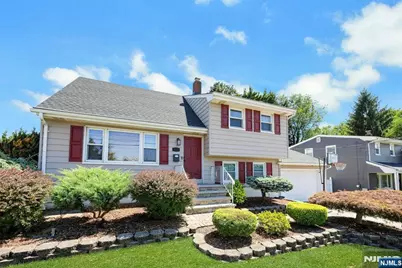 234 Hillside Avenue, Saddle Brook Township, NJ 07663 - Photo 3