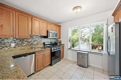 120 Johnson Avenue, Bergenfield, NJ 07621 - Photo 13