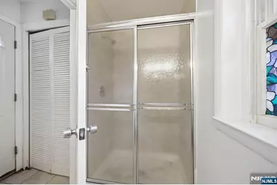 120 Johnson Avenue, Bergenfield, NJ 07621 - Photo 23