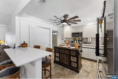 116 Pasadena Avenue, Hasbrouck Heights, NJ 07604 - Photo 5