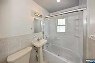 15-11 Parmelee Ave, Fair Lawn, NJ 07410 - Photo 13