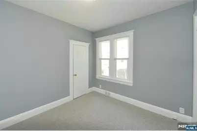 99 E Hunter Avenue, Maywood, NJ 07607 - Photo 9