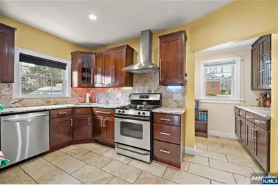 389 Colfax Avenue, Clifton, NJ 07013 - Photo 11