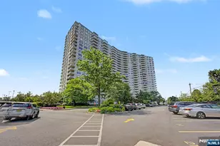 2000 Linwood Ave 10R, Fort Lee, NJ 07024 - Photo 33