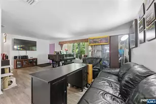 9 Smith St, Closter, NJ 07624 - Photo 7