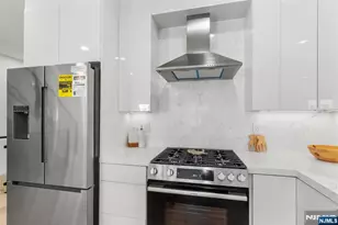99 Van Horne Street 2, Jersey City, NJ 07304 - Photo 5