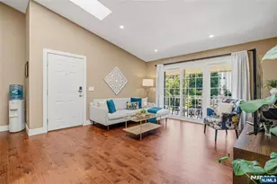 1002 Boxwood Ct, Mahwah, NJ 07430 - Photo 9