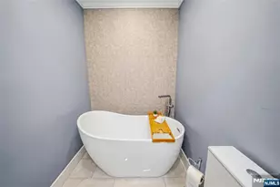 1002 Boxwood Ct, Mahwah, NJ 07430 - Photo 19