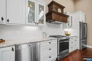 1002 Boxwood Ct, Mahwah, NJ 07430 - Photo 5