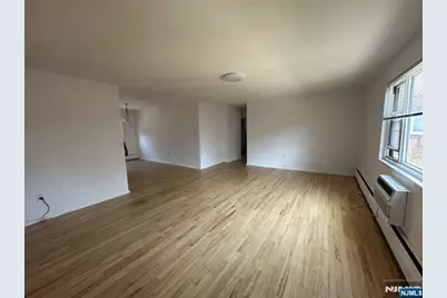 65 Hawthorne Place, Montclair, NJ 07042 - Photo 19