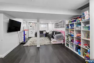 373 Briarcliff Rd, Teaneck Township, NJ 07666 - Photo 21