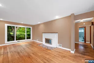 574 Chestnut St, Washington Township, NJ 07676 - Photo 5