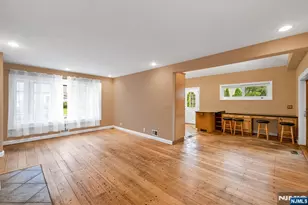 574 Chestnut St, Washington Township, NJ 07676 - Photo 7