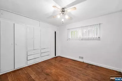 574 Chestnut Street, Washington Township, NJ 07676 - Photo 17