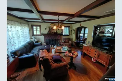 216 N Ross Place, Ho Ho Kus, NJ 07423 - Photo 3