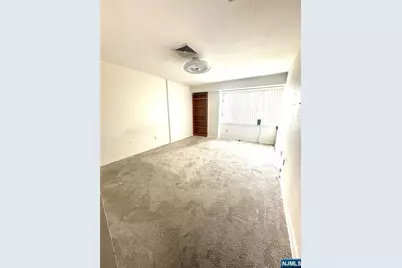 364 Palisade Avenue 2E #2E, Cliffside Park, NJ 07010 - Photo 11
