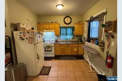 125 Western Parkway, Irvington, NJ 07111 - Photo 3
