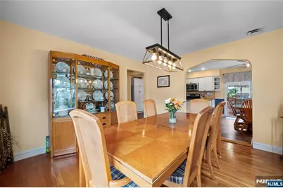304 Washington Avenue, Clifton, NJ 07011 - Photo 5