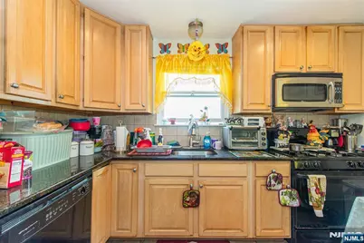 56 Garden, Woodland Park, NJ 07424 - Photo 35