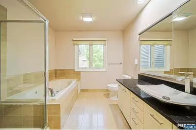 356 French Court, Teaneck Township, NJ 07666 - Photo 25