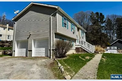 106 Starlight Road, West Milford, NJ 07480 - Photo 9