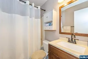 2021 Hawthorne Ln, Mahwah, NJ 07430 - Photo 13