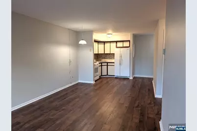2021 Hawthorne Lane, Mahwah, NJ 07430 - Photo 7