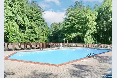 2021 Hawthorne Lane, Mahwah, NJ 07430 - Photo 17