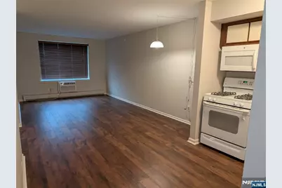 2021 Hawthorne Lane, Mahwah, NJ 07430 - Photo 5
