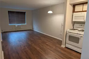 2021 Hawthorne Ln, Mahwah, NJ 07430 - Photo 5