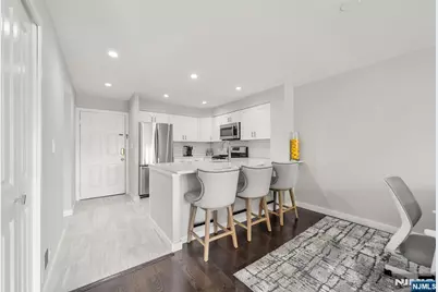 603A Nelson Court 603A #603A, Edgewater, NJ 07020 - Photo 5