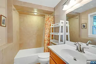 15 Sunset Pl, Emerson, NJ 07630 - Photo 23