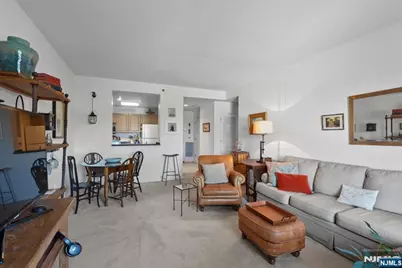 1104 City Place, Edgewater, NJ 07020 - Photo 5