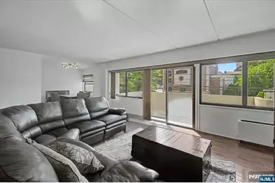 1600 Center Avenue 1 A #1 A, Fort Lee, NJ 07024 - Photo 9
